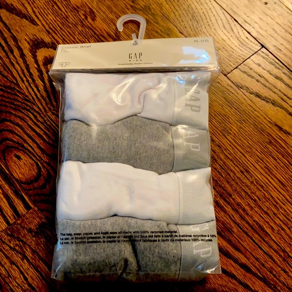 GAP Kids Classic Briefs - 4 pairs NWT - Picture 3 of 5